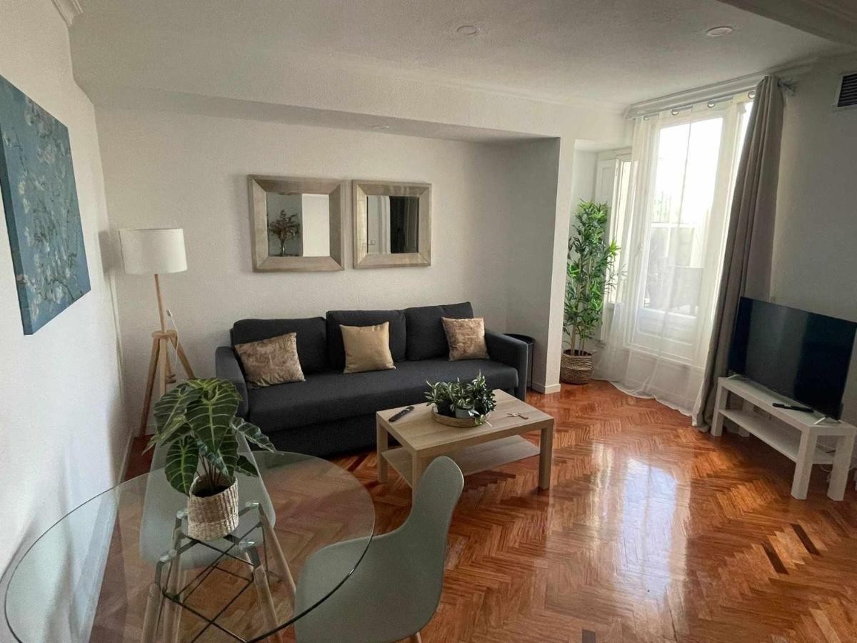 Apartamento Con Terraza Y Vistas Alcalaretiro マドリード エクステリア 写真